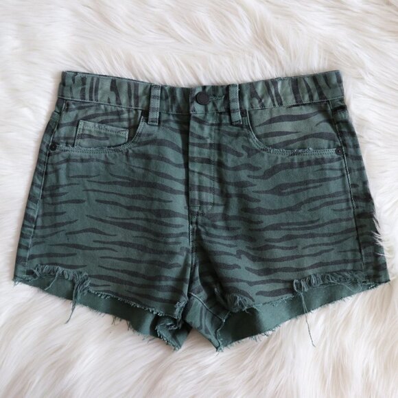 NEW BLANKNYC The Barrow Green Tiger Print Shorts Size 27 - Picture 2 of 7